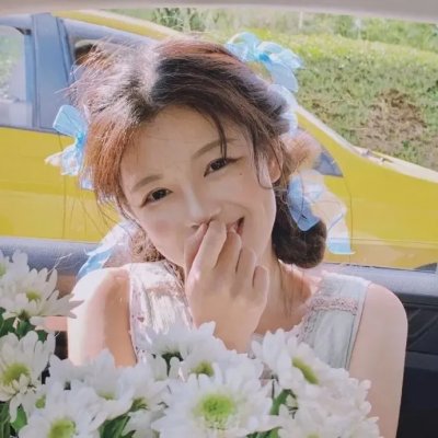 流云散尽不逢君